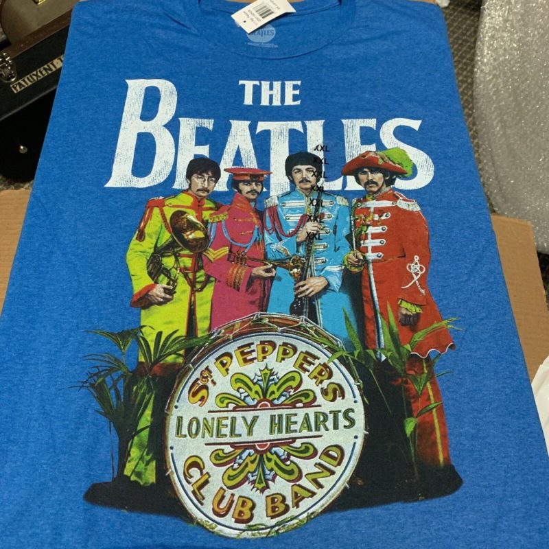 THE BEATLES - Sgt. Pepper T-Shirt - Mac Kosmos